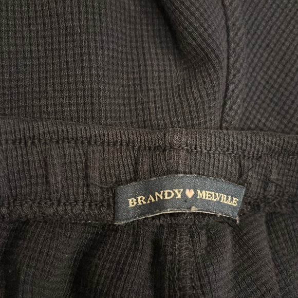 Brandy Melville Women's Black Waffle Weave Shorts - Picture 3 of 4